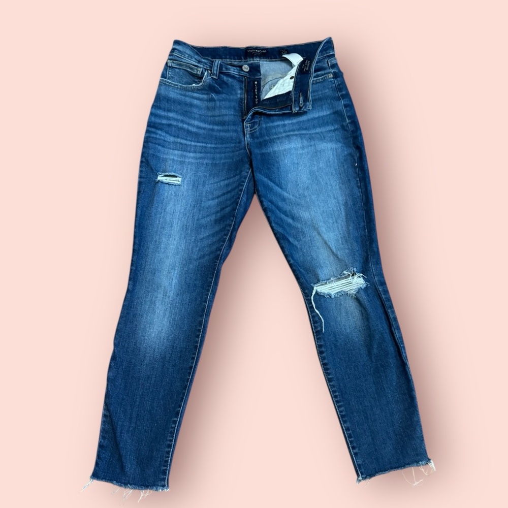 Lucky Jeans - Picture 5 of 11